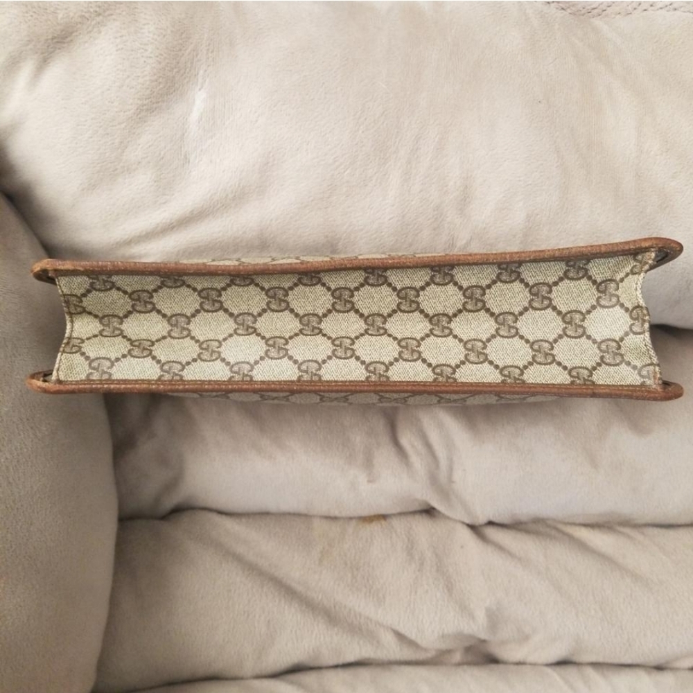 Authentic Vintage Gucci Portfolio Clutch - Picture 6 of 9